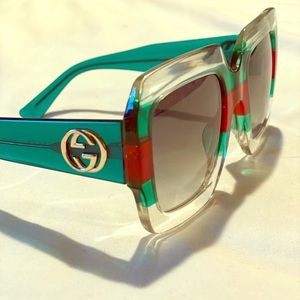 Large oversized Gucci glasses